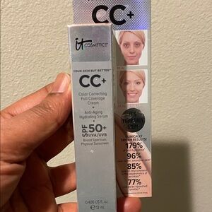 Sealed-  IT Cosmetics CC+ Cream SPF 50+ - Light